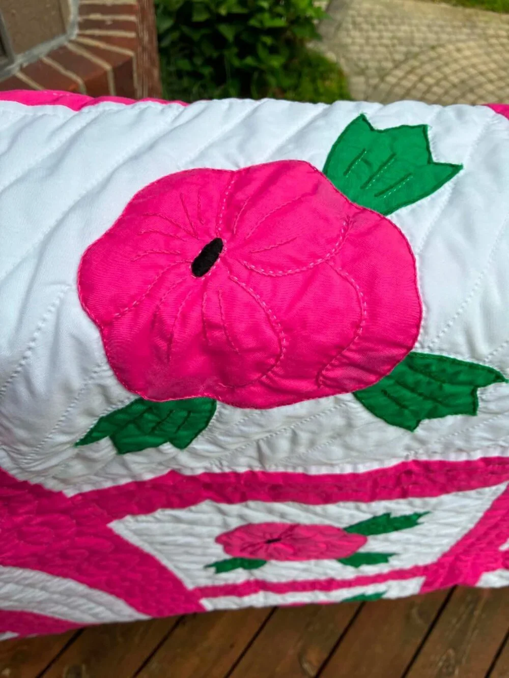 Beautiful Hand Quilted Embroidered Pansy Applique Quilt 73x87